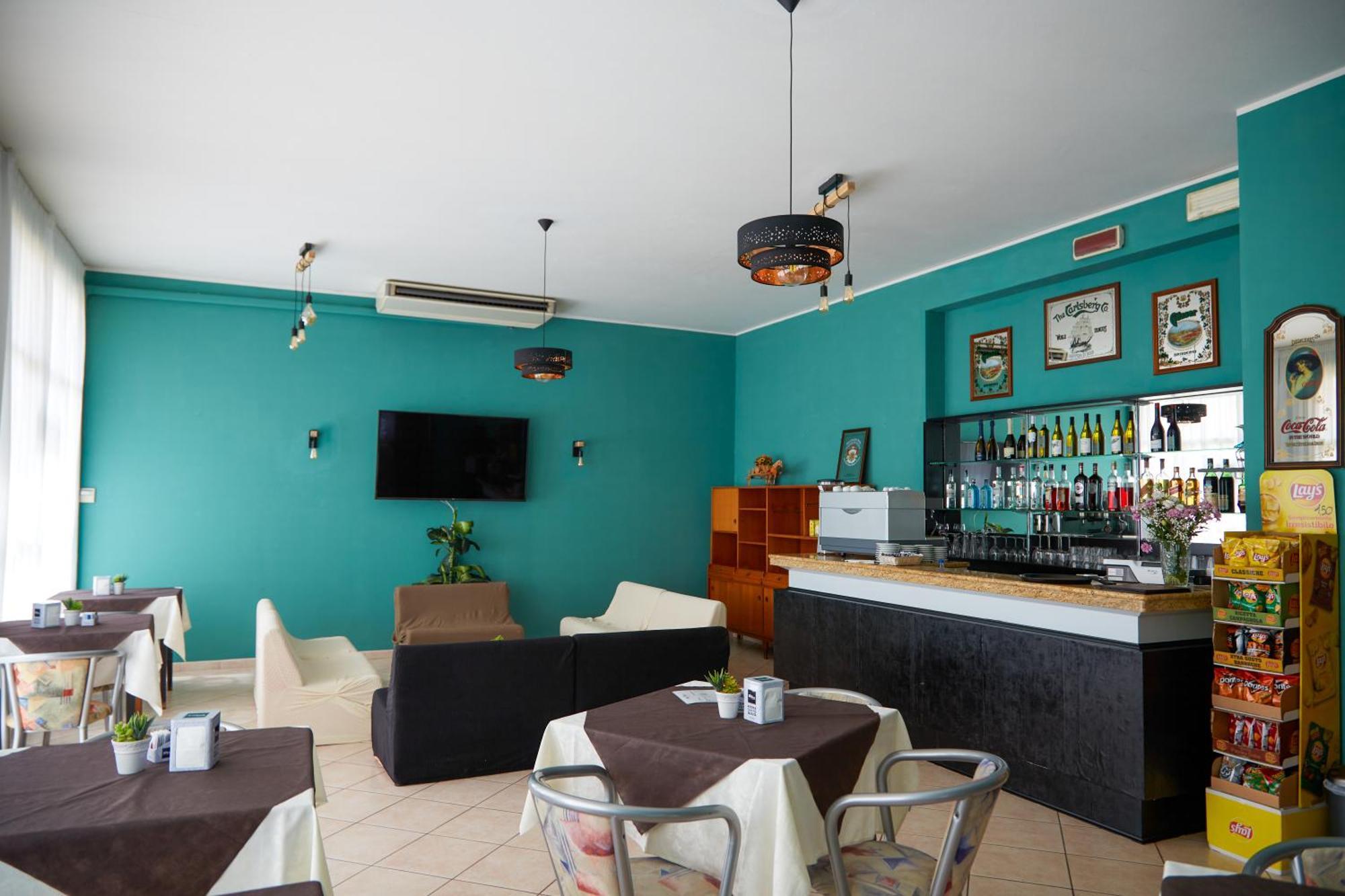 Hotel Italiaتّشيرفييا المظهر الخارجي الصورة