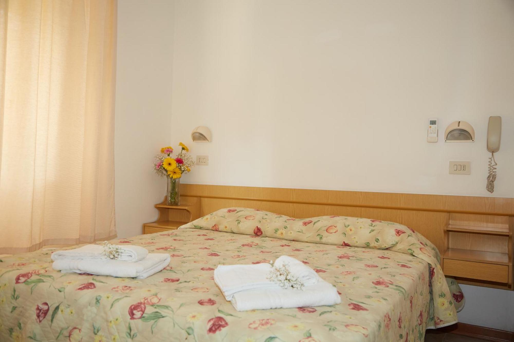 Hotel Italiaتّشيرفييا المظهر الخارجي الصورة
