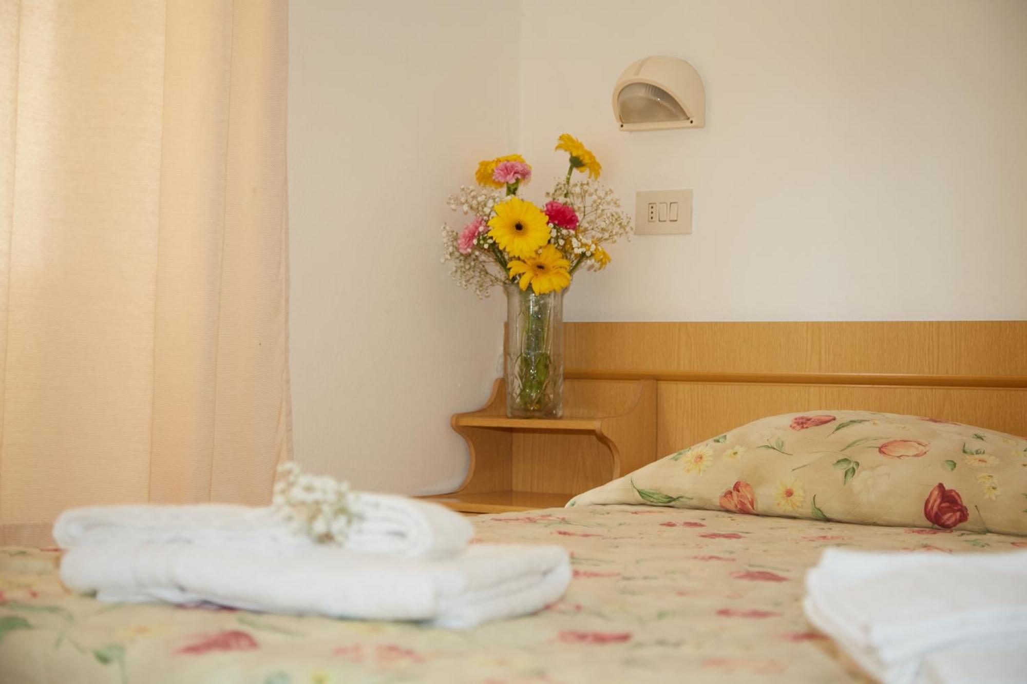 Hotel Italiaتّشيرفييا المظهر الخارجي الصورة