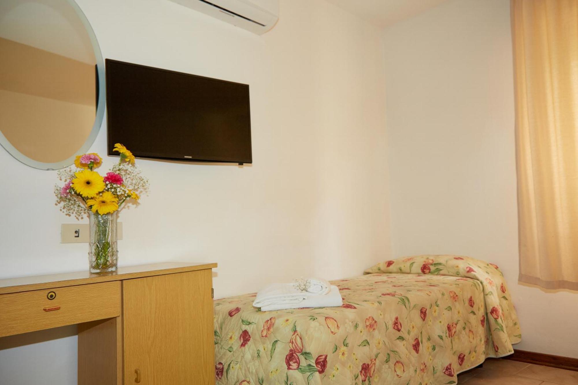Hotel Italiaتّشيرفييا المظهر الخارجي الصورة