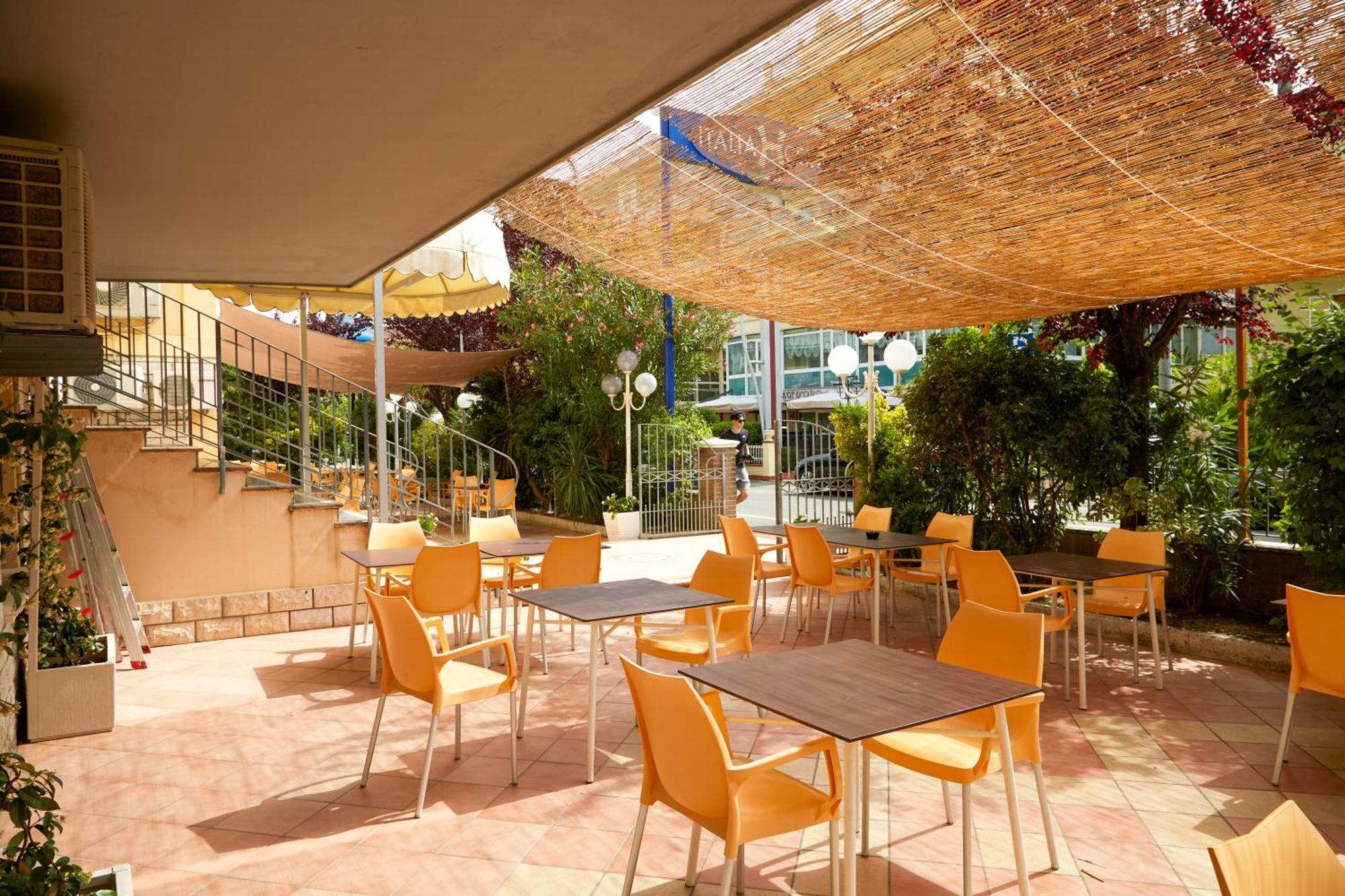 Hotel Italiaتّشيرفييا المظهر الخارجي الصورة