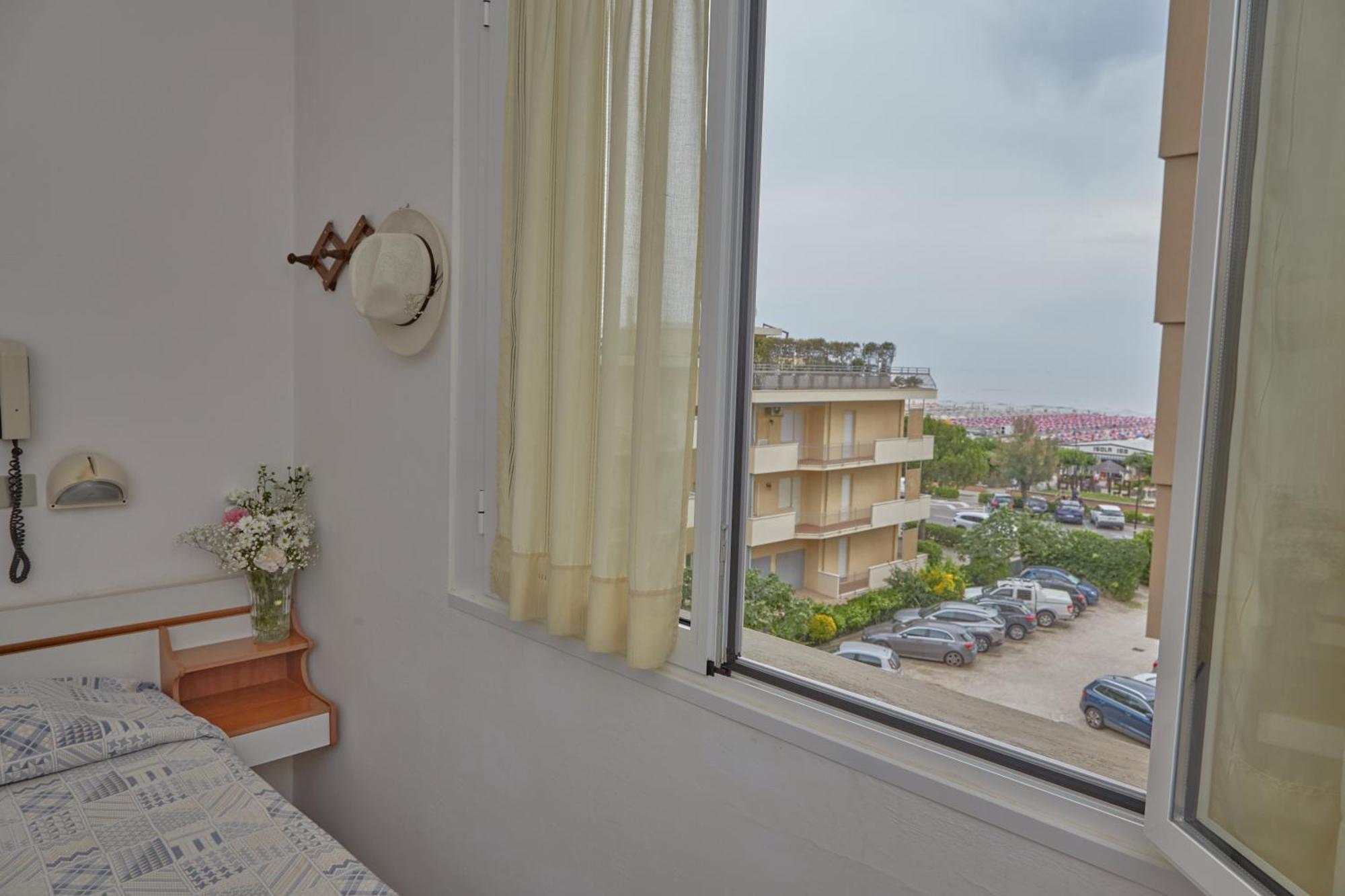 Hotel Italiaتّشيرفييا المظهر الخارجي الصورة