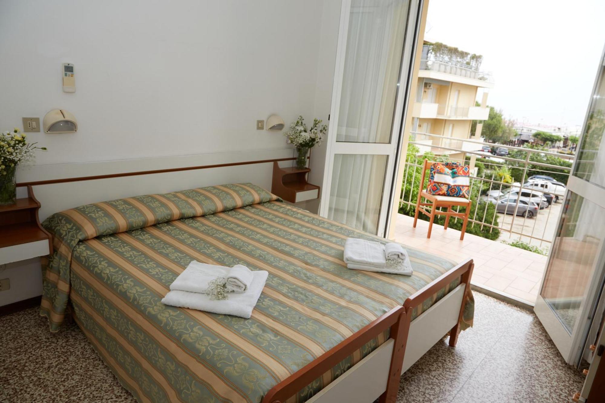 Hotel Italiaتّشيرفييا المظهر الخارجي الصورة