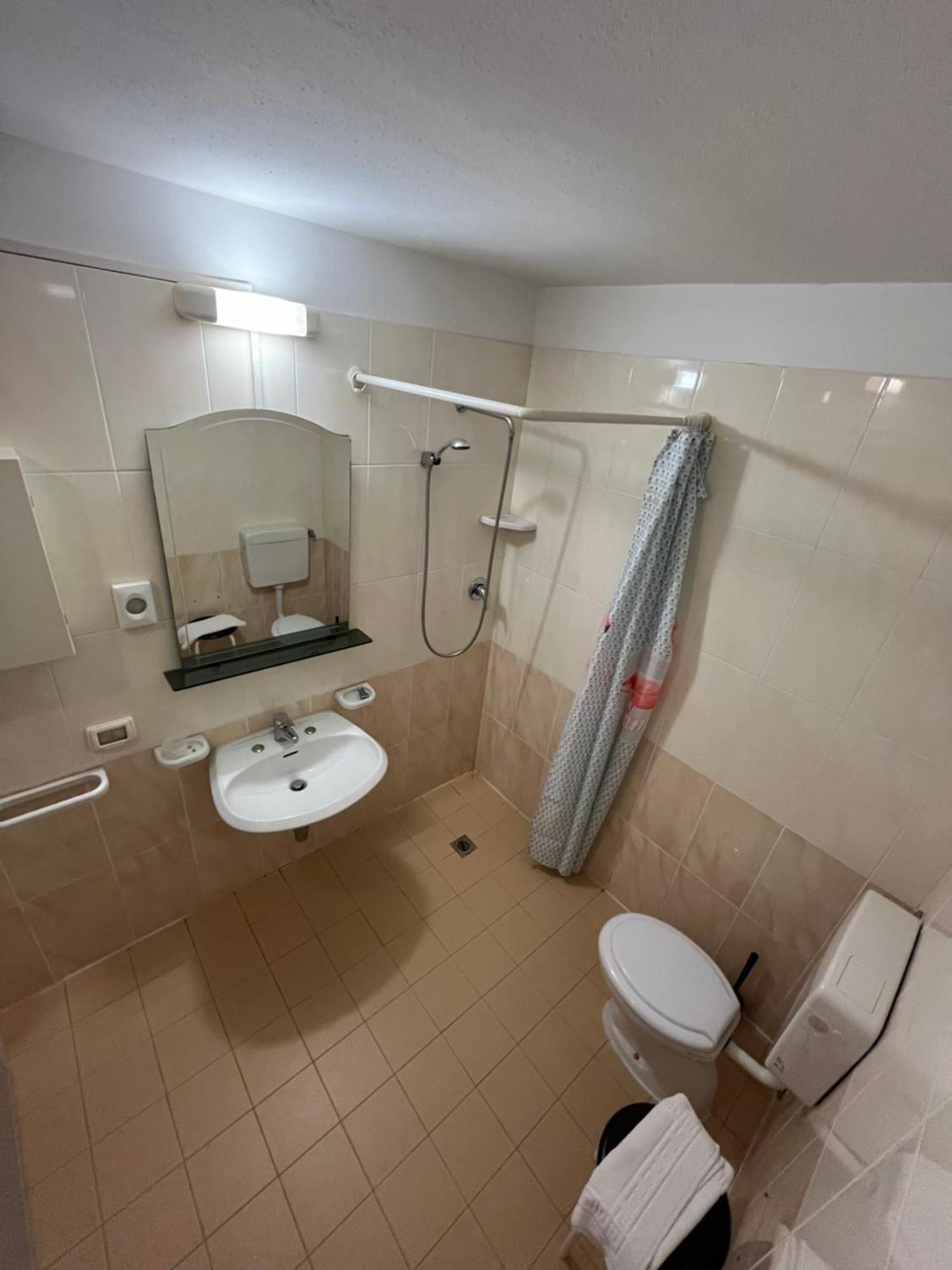 Hotel Italiaتّشيرفييا المظهر الخارجي الصورة