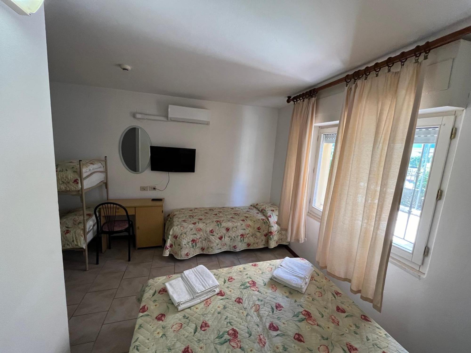 Hotel Italiaتّشيرفييا المظهر الخارجي الصورة